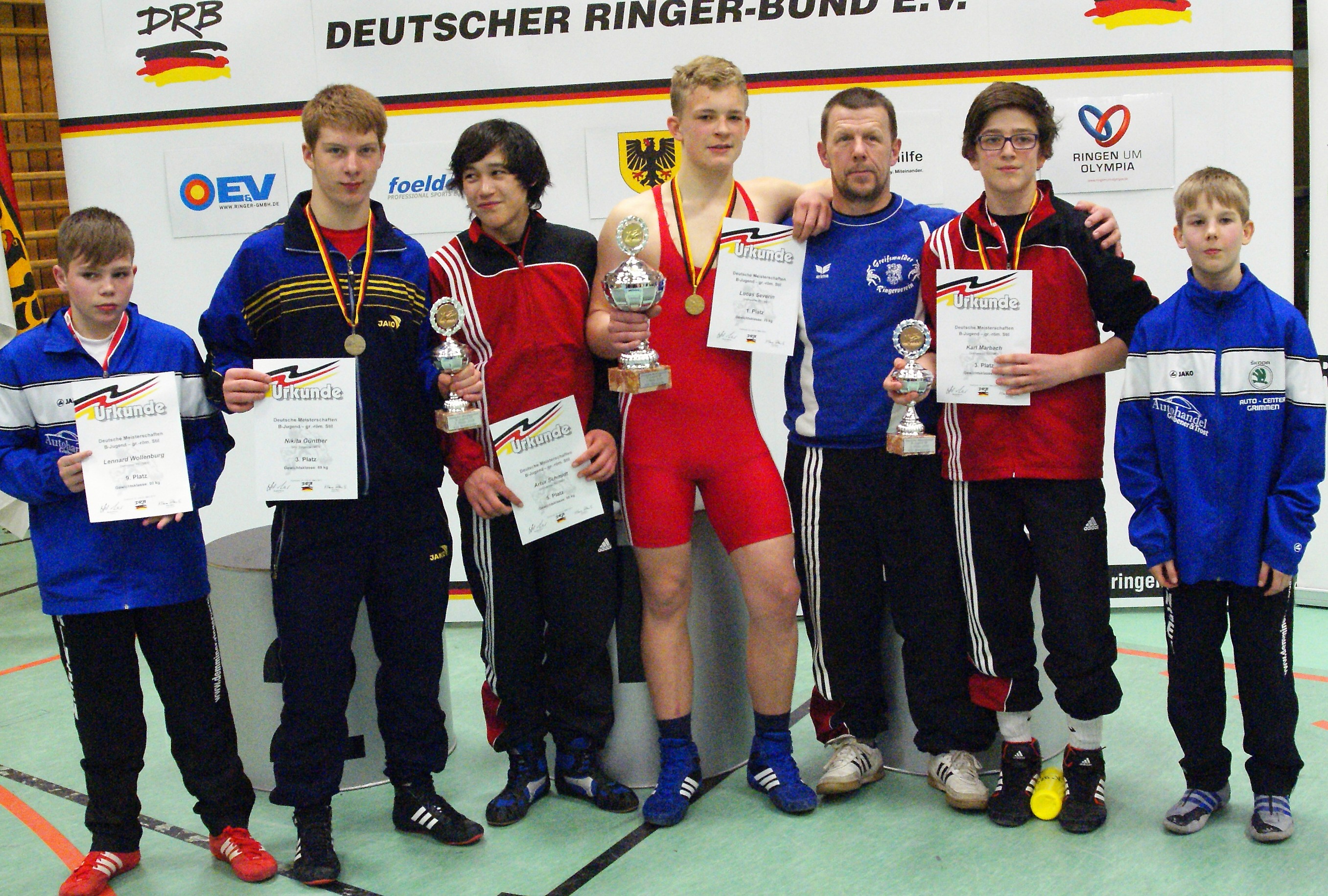 unsere erfolgreichen MV Ringer mit Landestrainer Manfred Gross